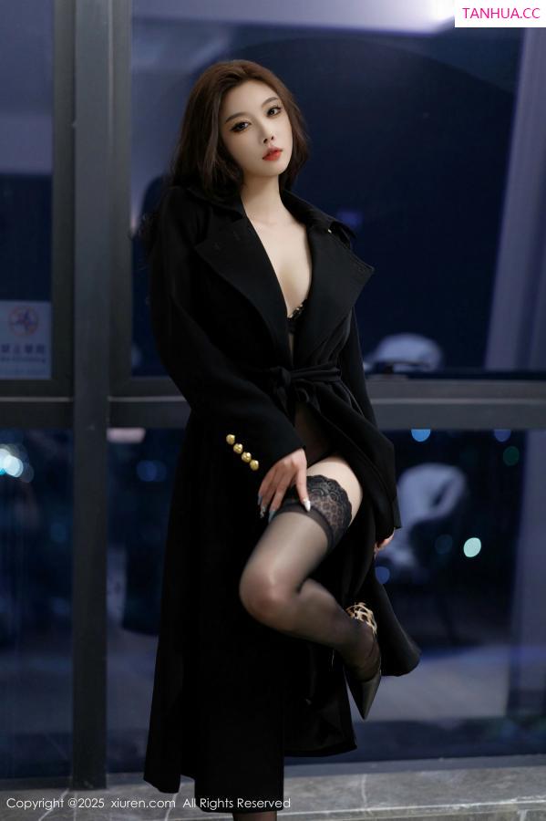 杨晨晨 sugar小甜心CC [XiuRen]高清写真图 2025.03.07 No.9984 杨晨晨Yome 美腿黑丝第11张图片